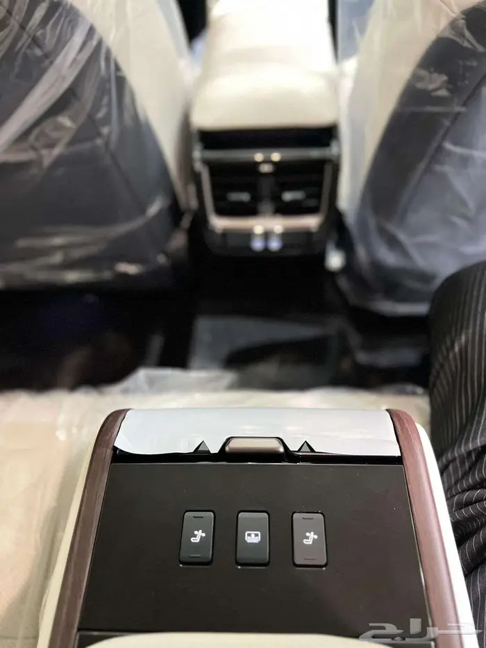 تويوتا كراون بريميوم هايبرد 2026 وبأقل الأسعار 11