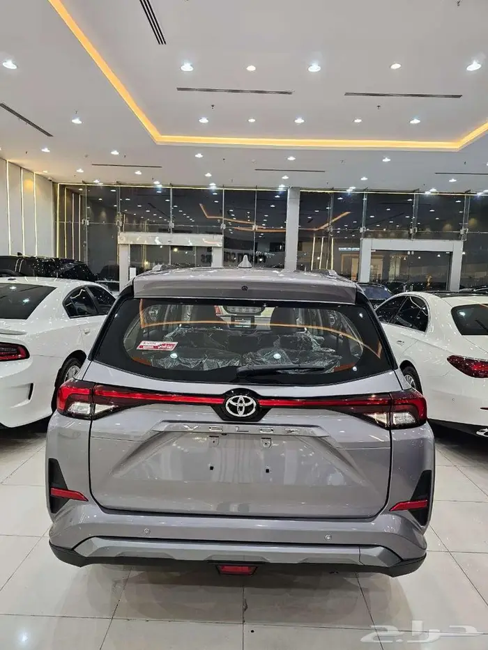 تويوتا فيلوز 2024 رصاصى جديد 15