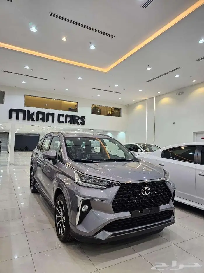 تويوتا فيلوز 2024 رصاصى جديد 2