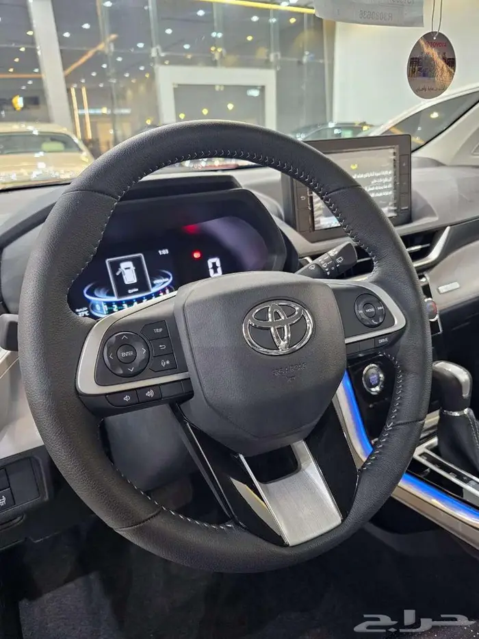 تويوتا فيلوز 2024 رصاصى جديد 11