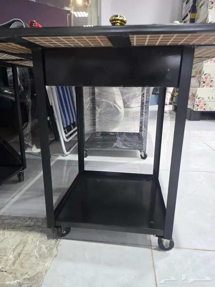 منقل مع طاولة 1