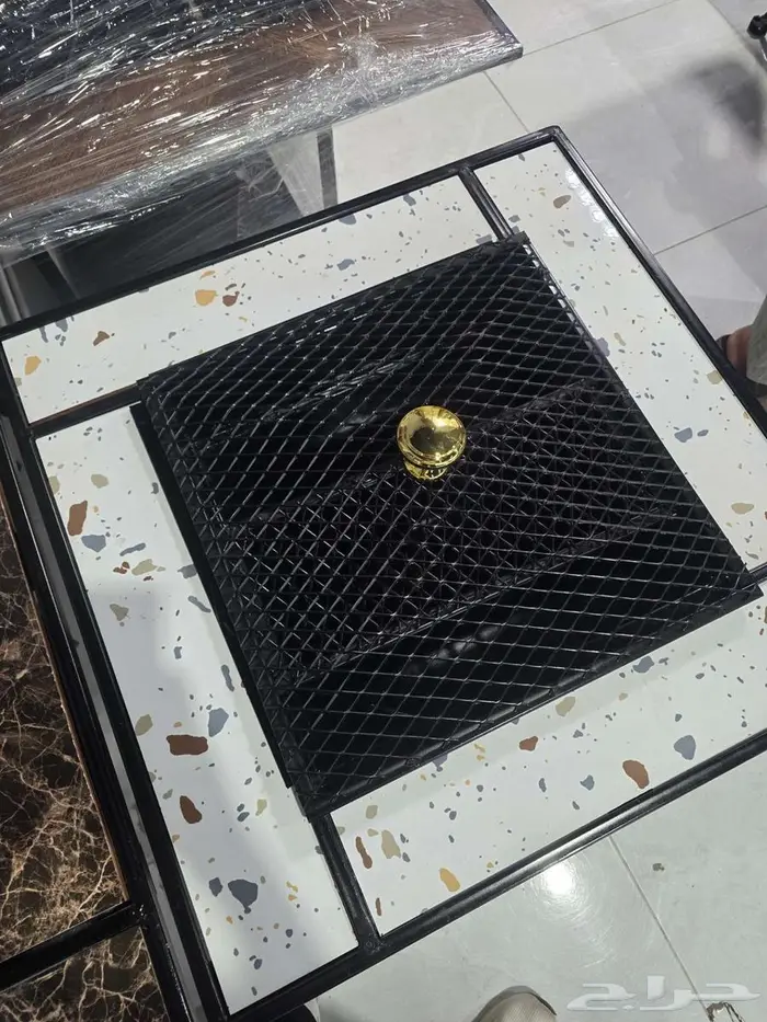 منقل مع طاولة 0