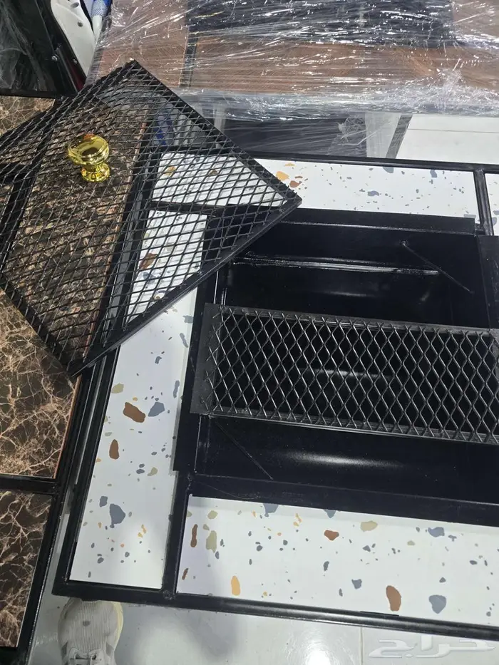 منقل مع طاولة 3