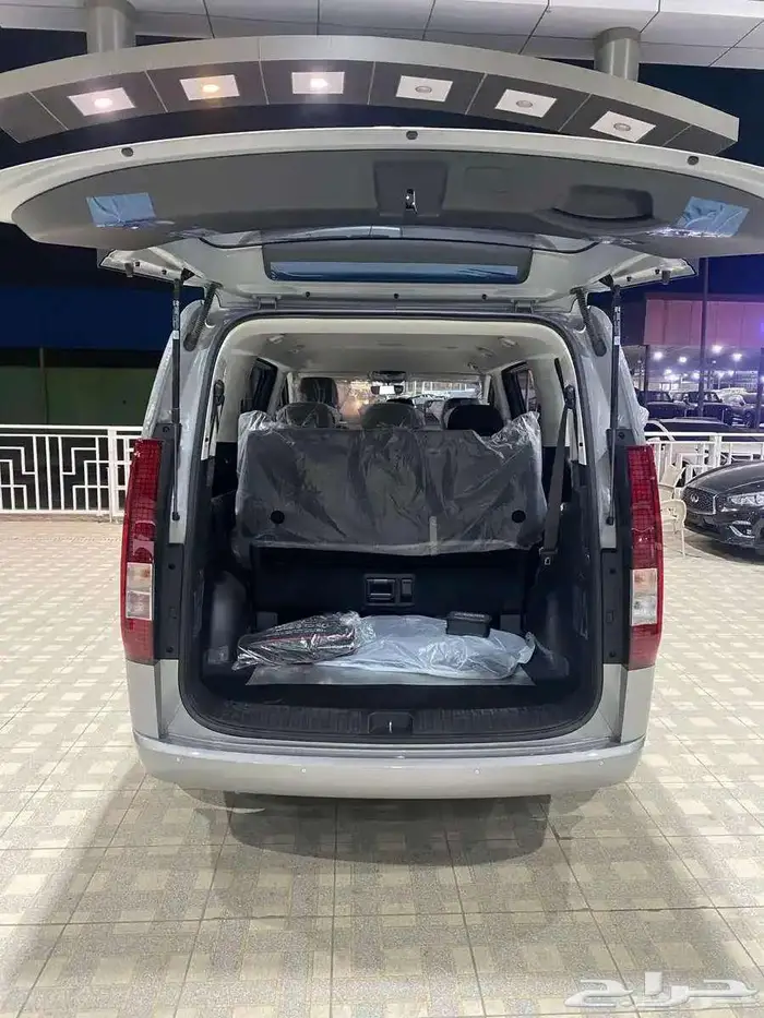 هيونداي ستاريا 9 راكب ديزل 8