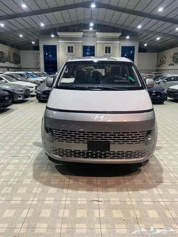 هيونداي ستاريا 9 راكب ديزل 1