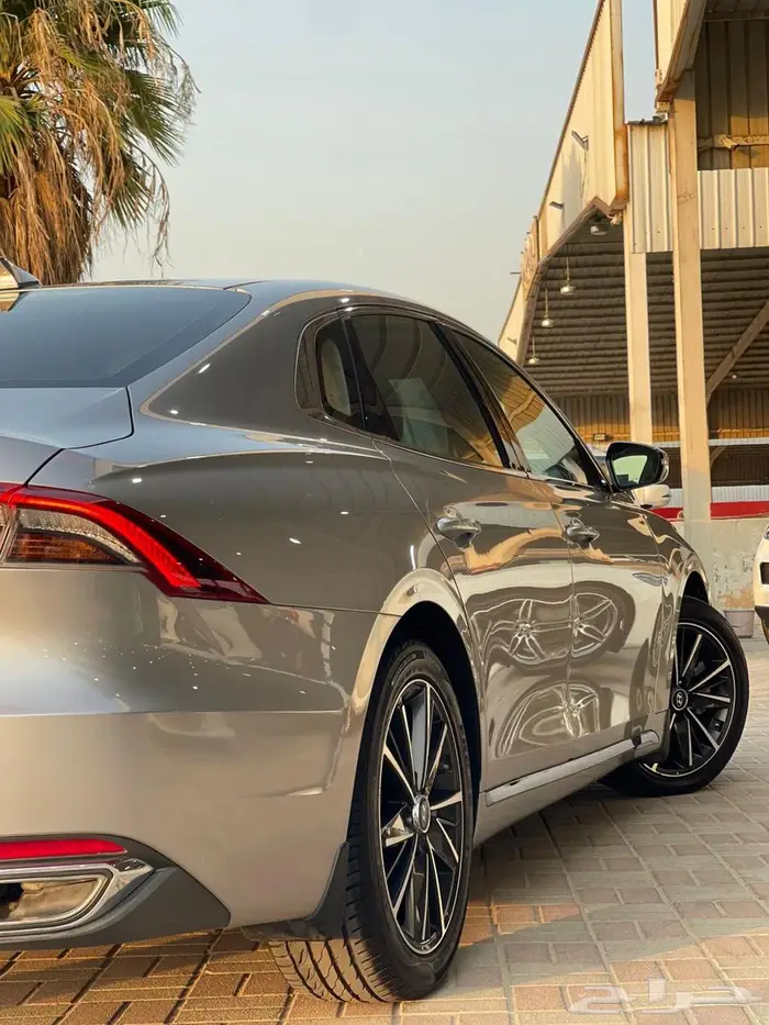 ازيرا بدي وكالة ستة سلندر 2021 9