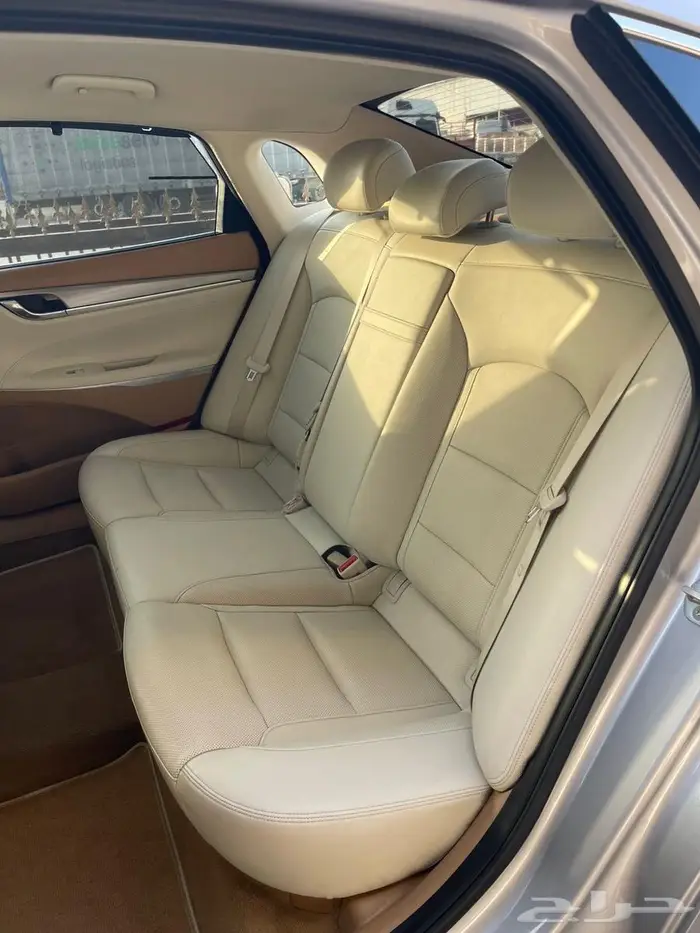 ازيرا بدي وكالة ستة سلندر 2021 15