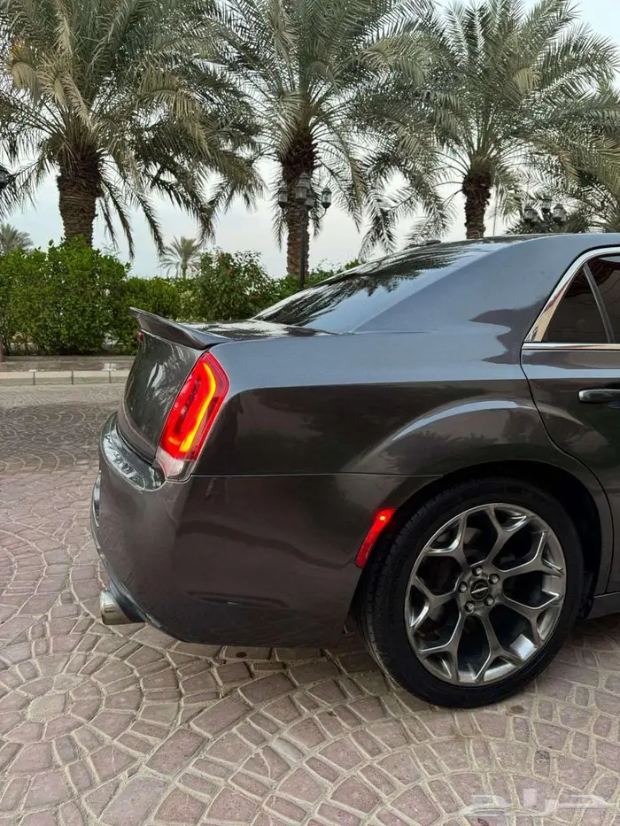 كرايزلر C300 موديل 2013 مرهم 2020 دخول ذكي ( ماشيه 267 ميل) 7