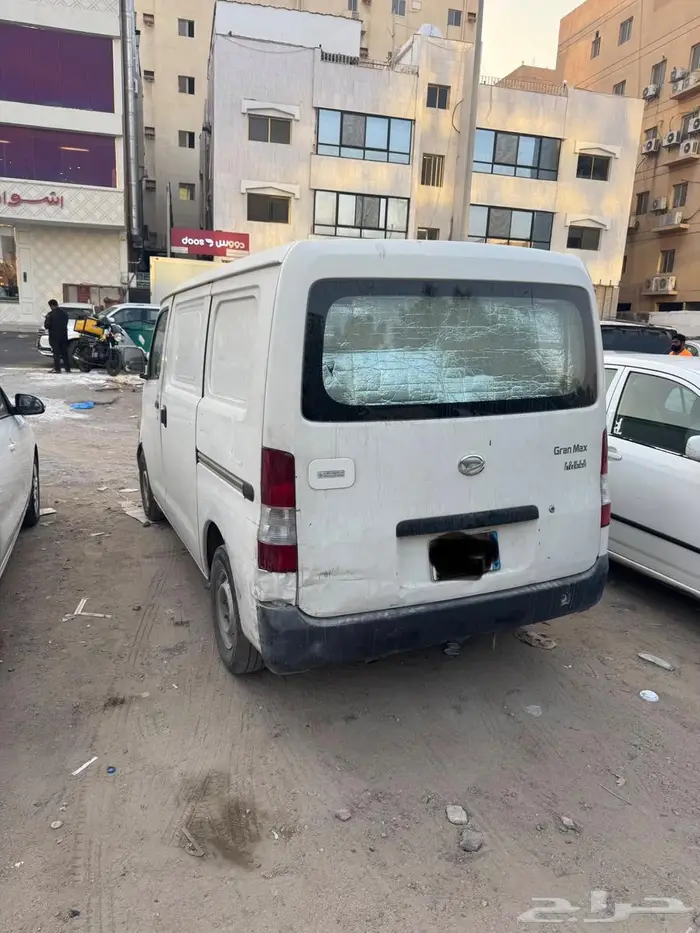 دايهاتسو فان 4