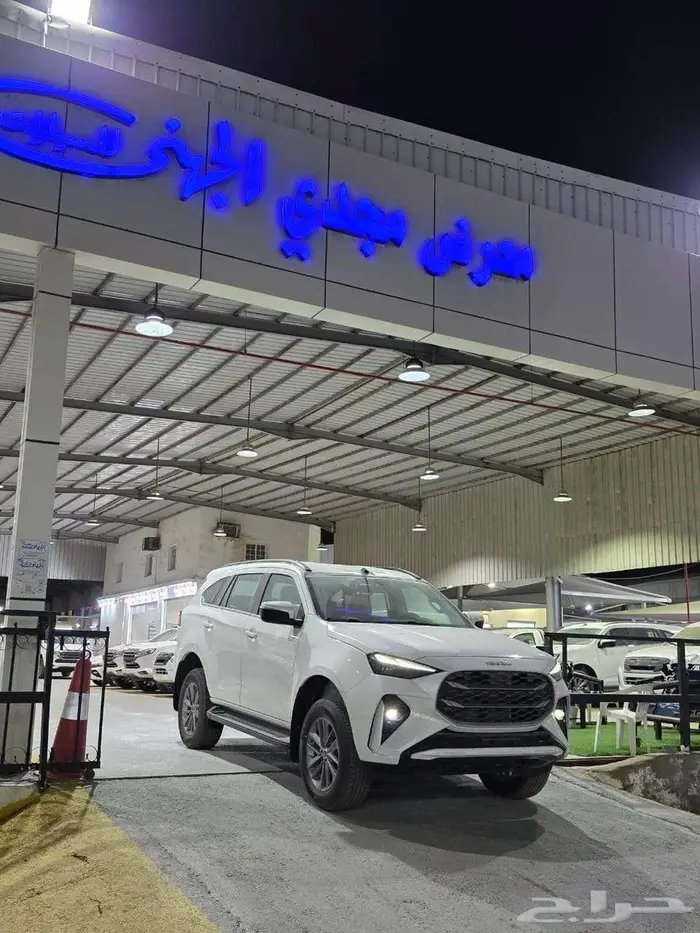 ايسوزو MUX 2025 - فل كامل للكاش والتقسيط 3