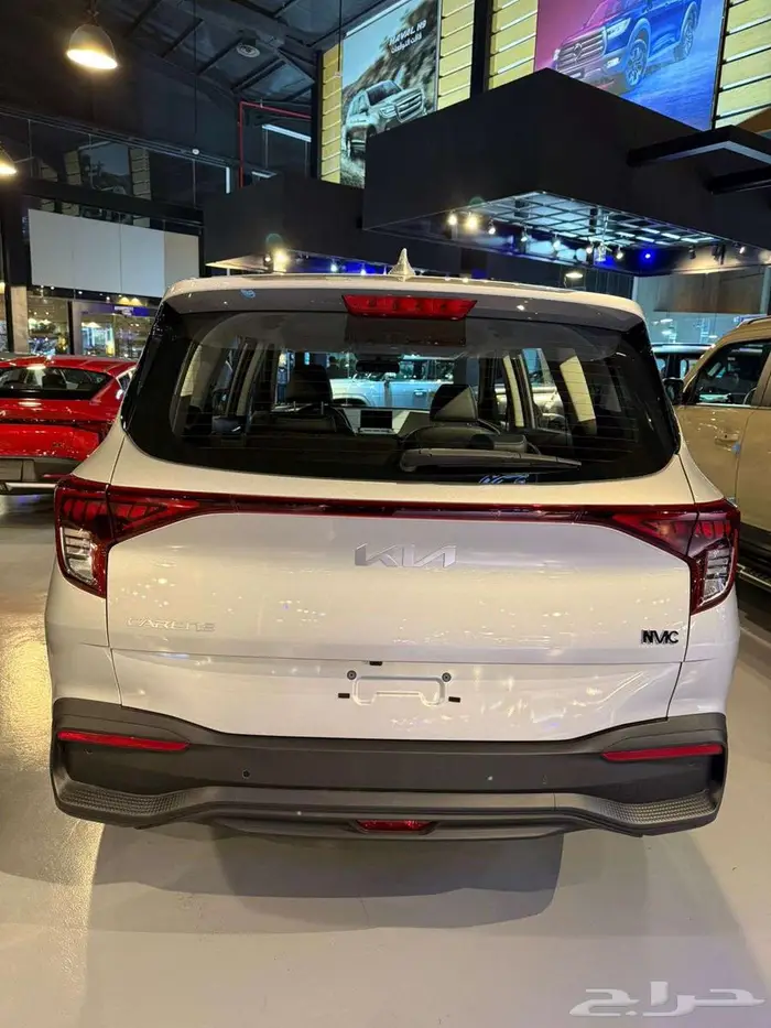 كيا كارينز 2025 ستاندر مطور عرض حصري 7