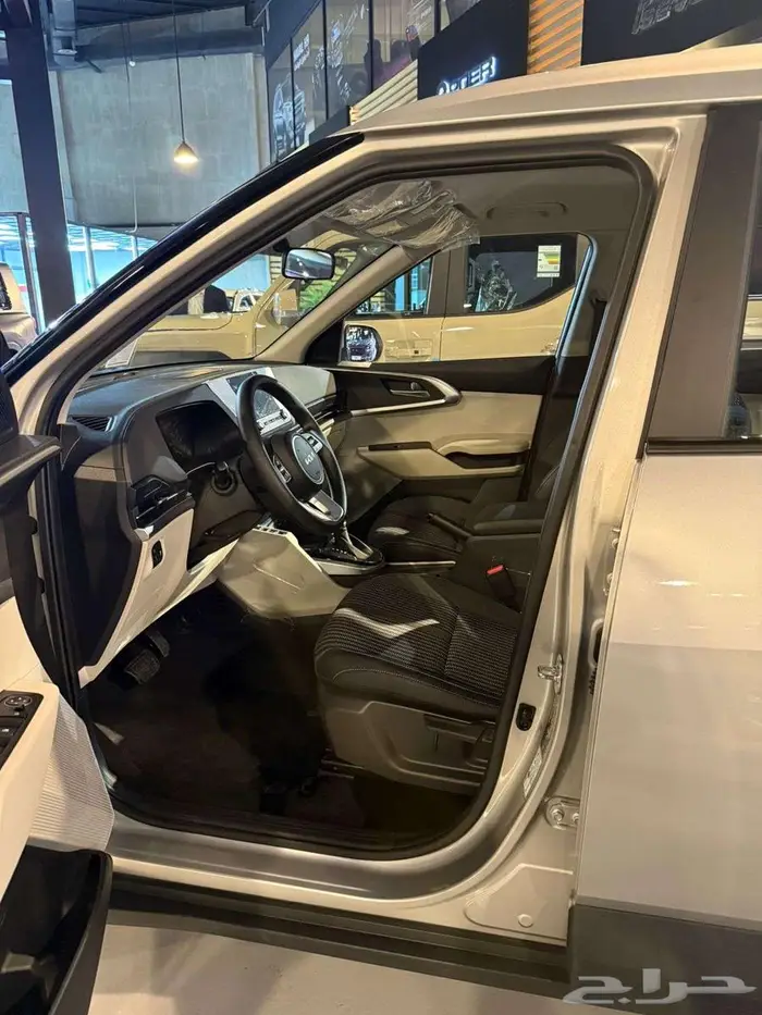 كيا كارينز 2025 ستاندر مطور عرض حصري 1