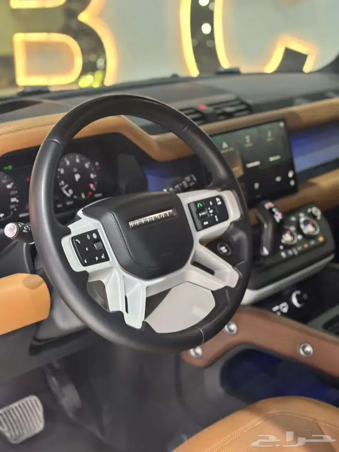 لاند روفر ديفندر 2024 فل كامل 10