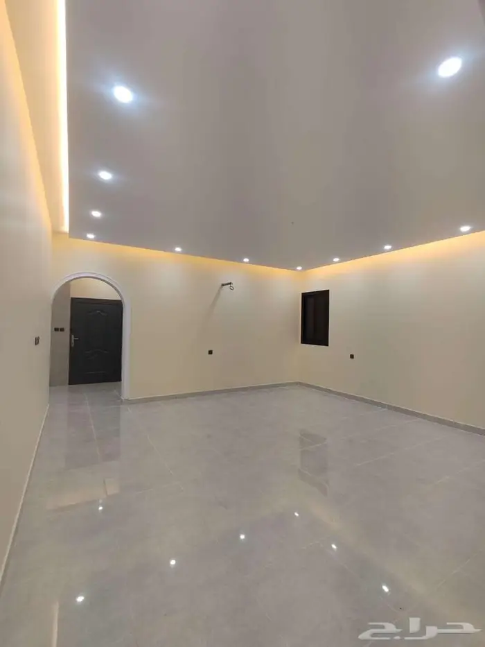 دور امامي وشقه بالخلف للبيع ديلوكس 8