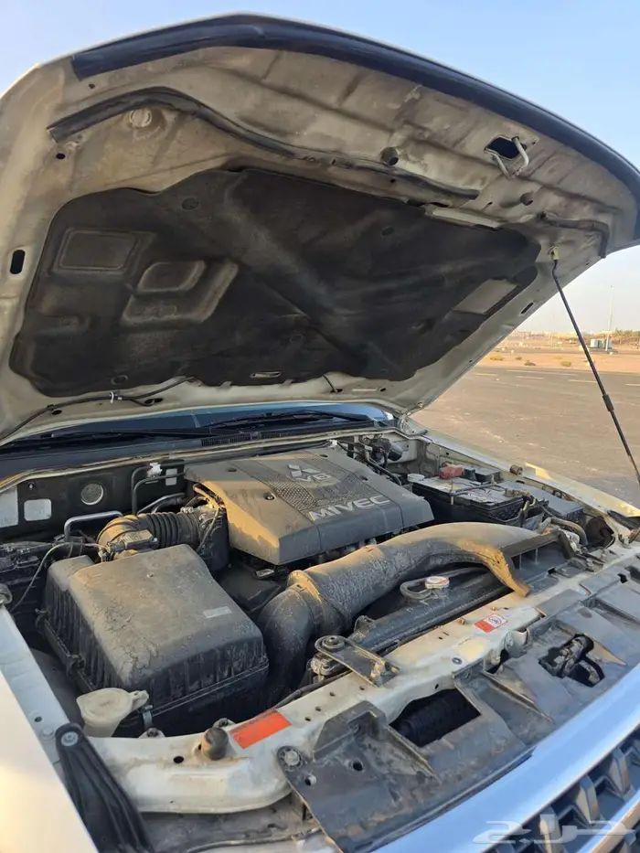 ميتسوبيشي باجيرو GLS 6