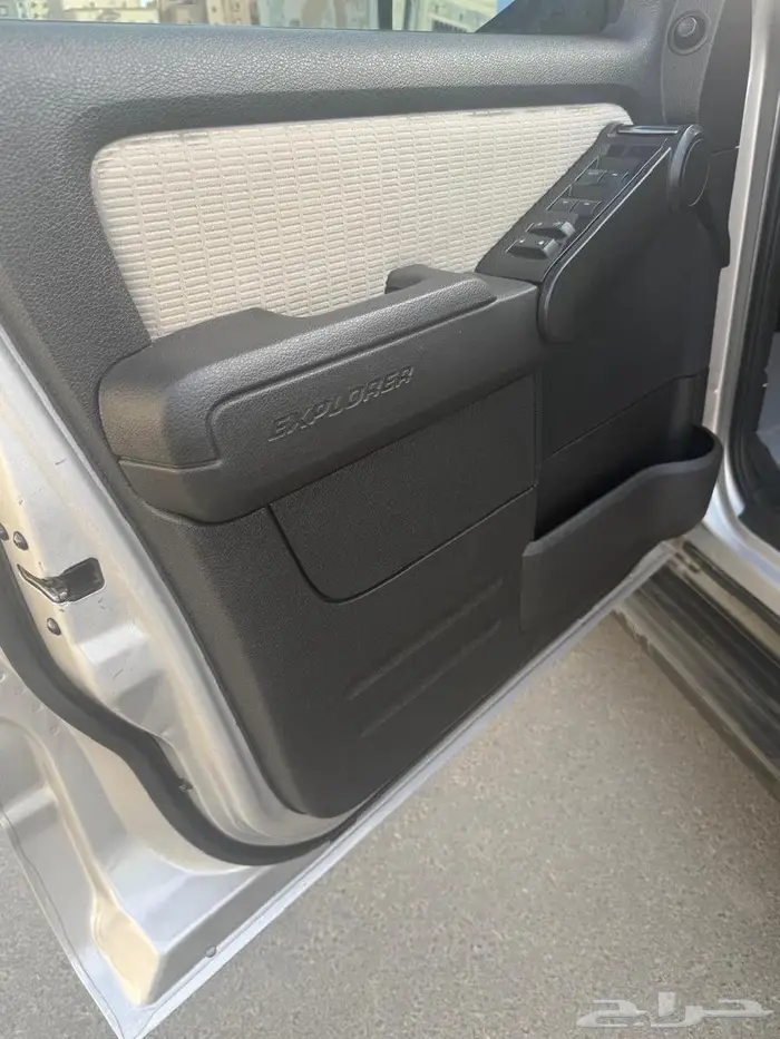 جيب فورد أكسبلورر 1