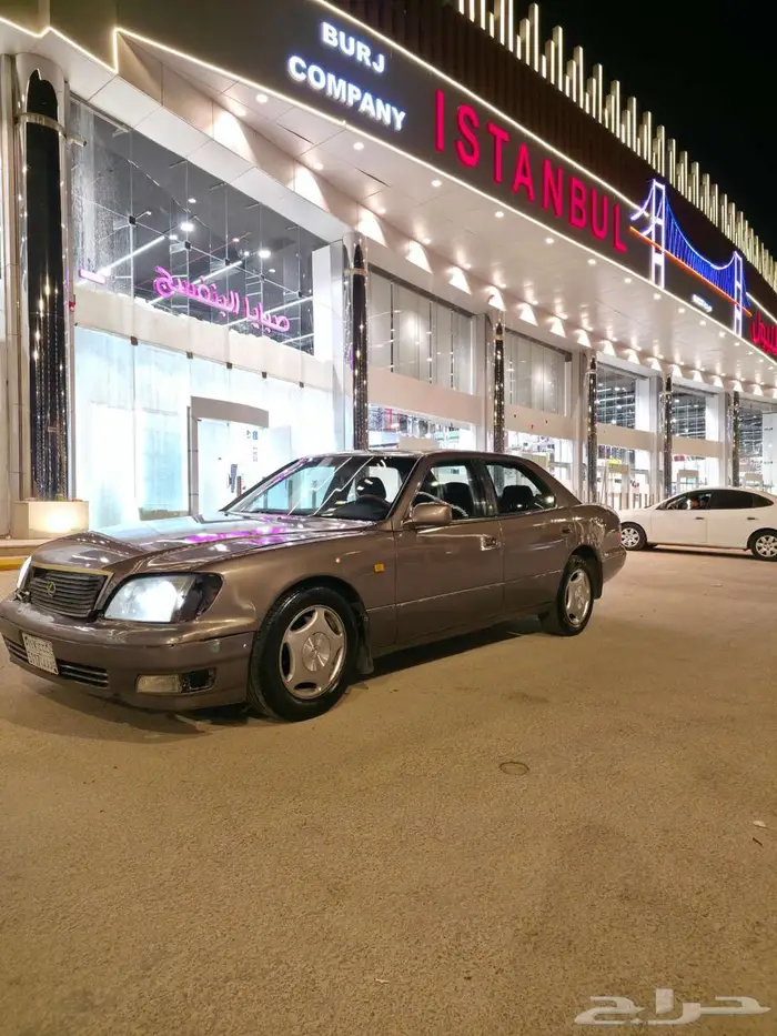 لكزس LS400 بلوحة مميزة 1
