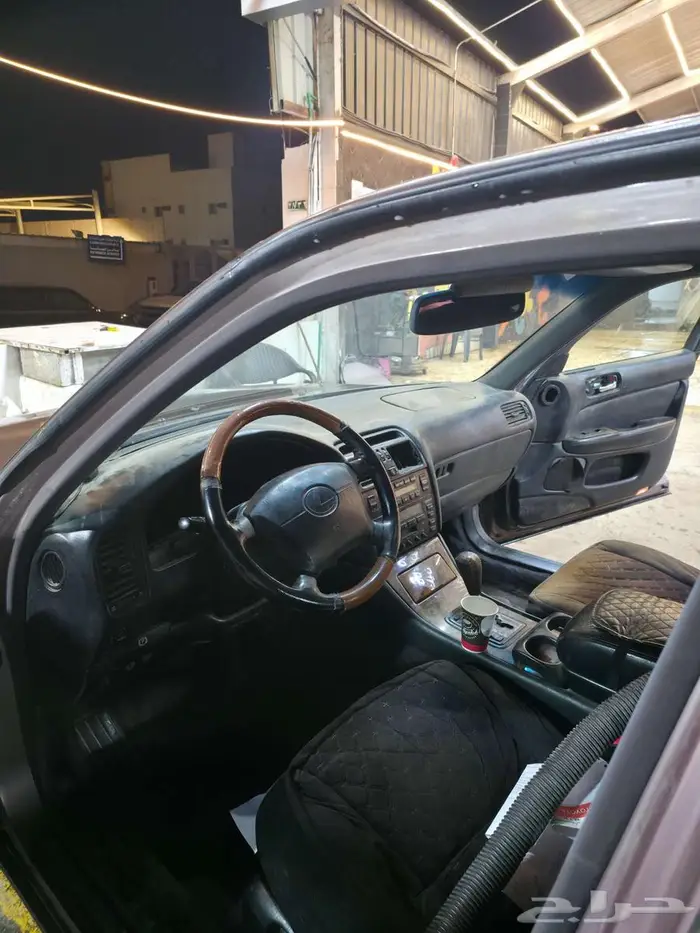 لكزس LS400 بلوحة مميزة 11