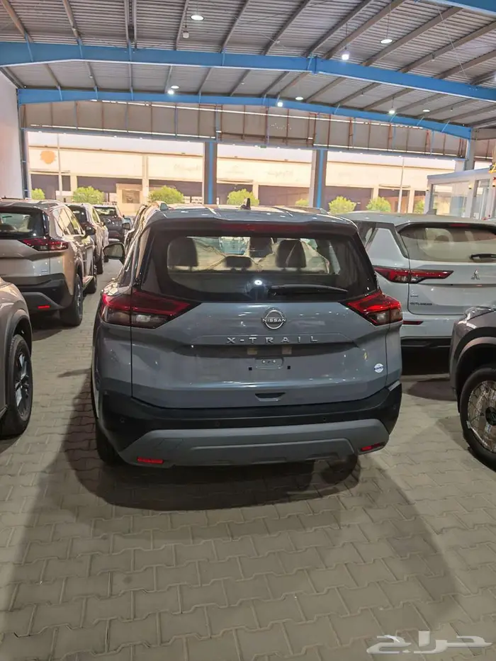 عرض نيسان اكستريل 2024 دبل للبيع كاش او اقساط 3
