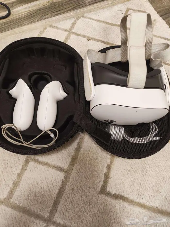 بيع Meta Quest 3s مستعملة   حالة ممتازة 3