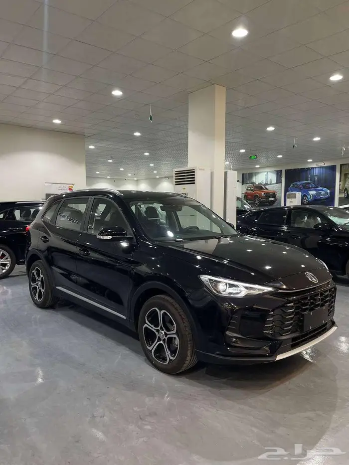 ام جي زد اس 2025 ستاندر 1