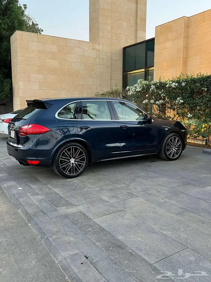 بورش كايين تيربو 2014 قمة في النظافة 22