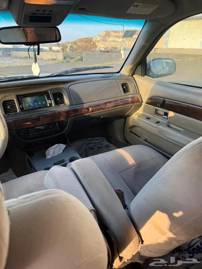 فورد - جراند ماركيز أمريكي 2007 نظيف 3