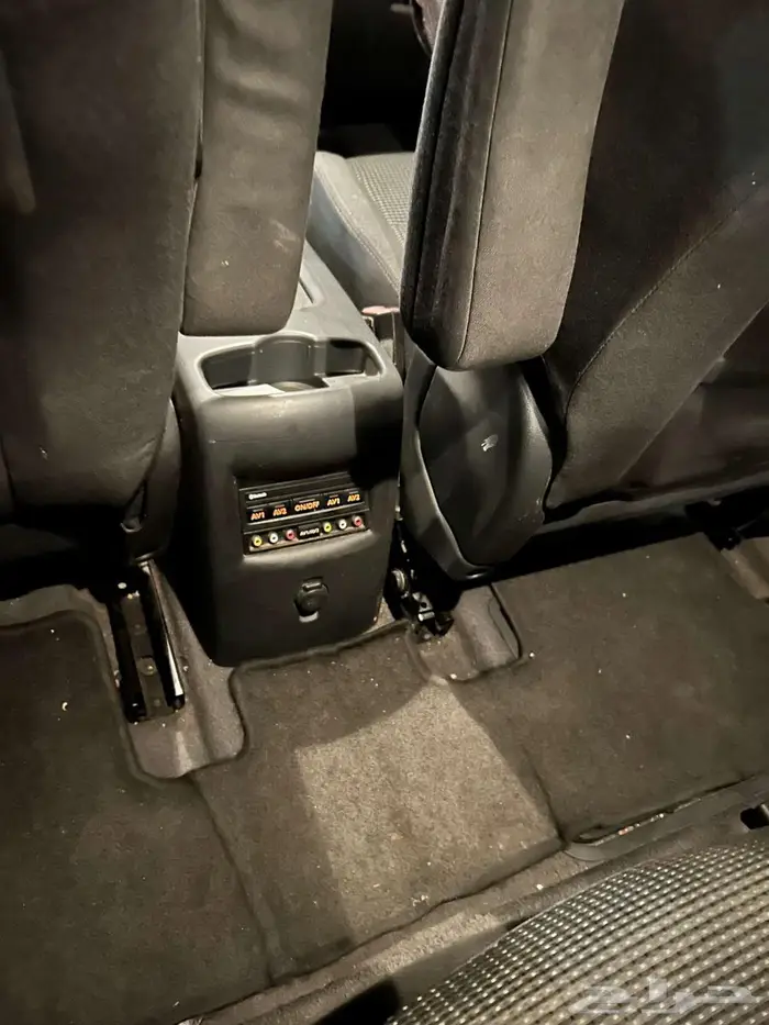 سيارة بيجو 5008 موديل 2014 فل كامل 16