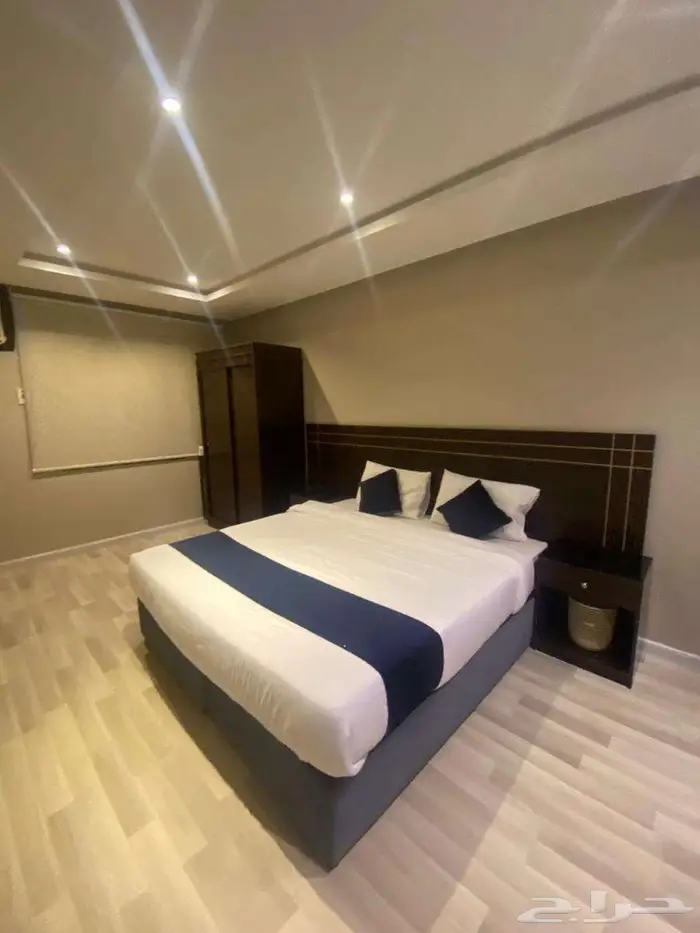 شقة فندقية غرفتين وصالة مؤثثة وفاخرة للعوايل بخميس مشيط 0