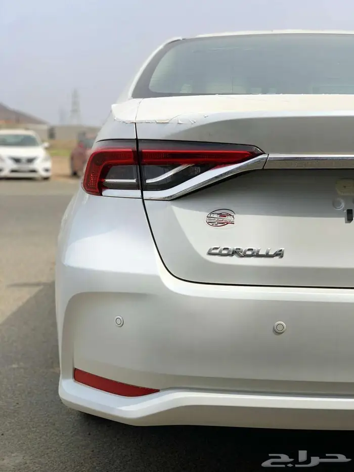 تويوتا كورولا 2.0 ستاندر 9