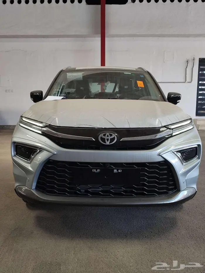 تويوتا اوربان كروزر 2026 10