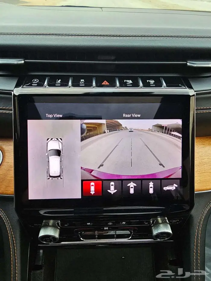 جيب جراند شيروكي ساميت 2021 اعلى فئة 20