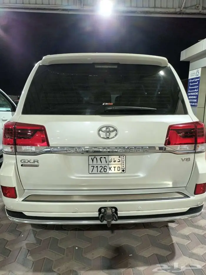 تويوتا لاندكروزر جي اكس ار V8 تورينج 2019 8