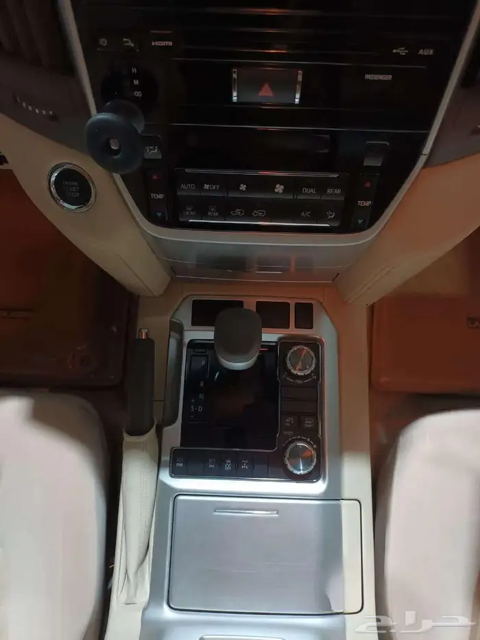 تويوتا لاندكروزر جي اكس ار V8 تورينج 2019 11