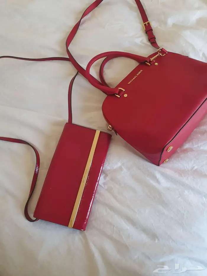 شنط مايكل كورس أصلية بحالة ممتازة 0