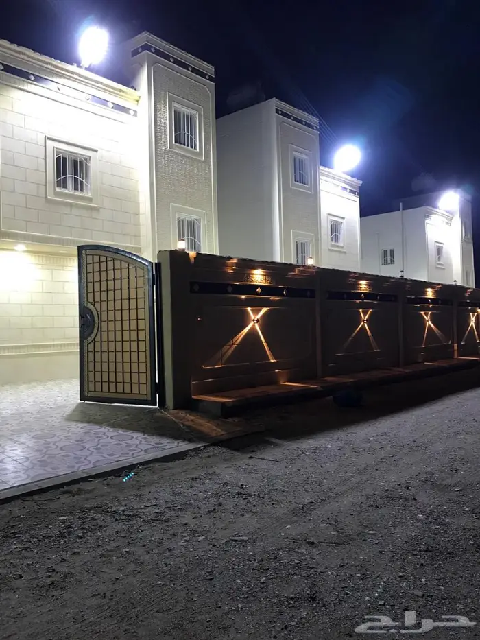 شاليهات على بحر الشقيق للايجار 0