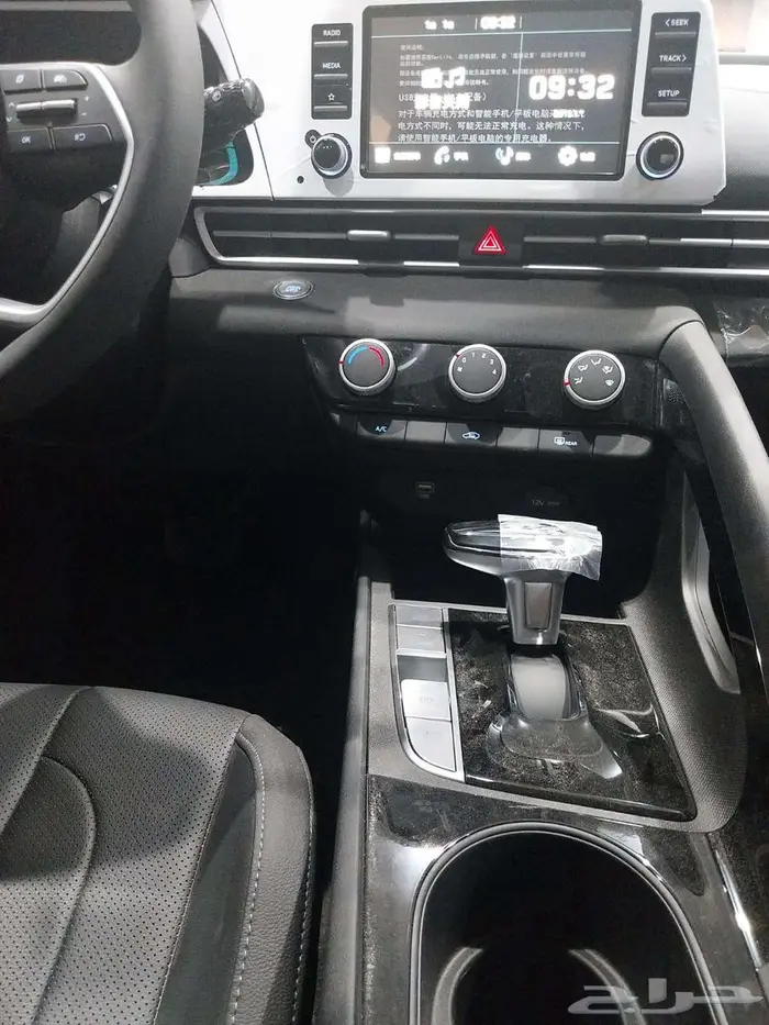 هيوانداي اللنتر صيني كنفورات 2025 ابيض واسواد فقط 10