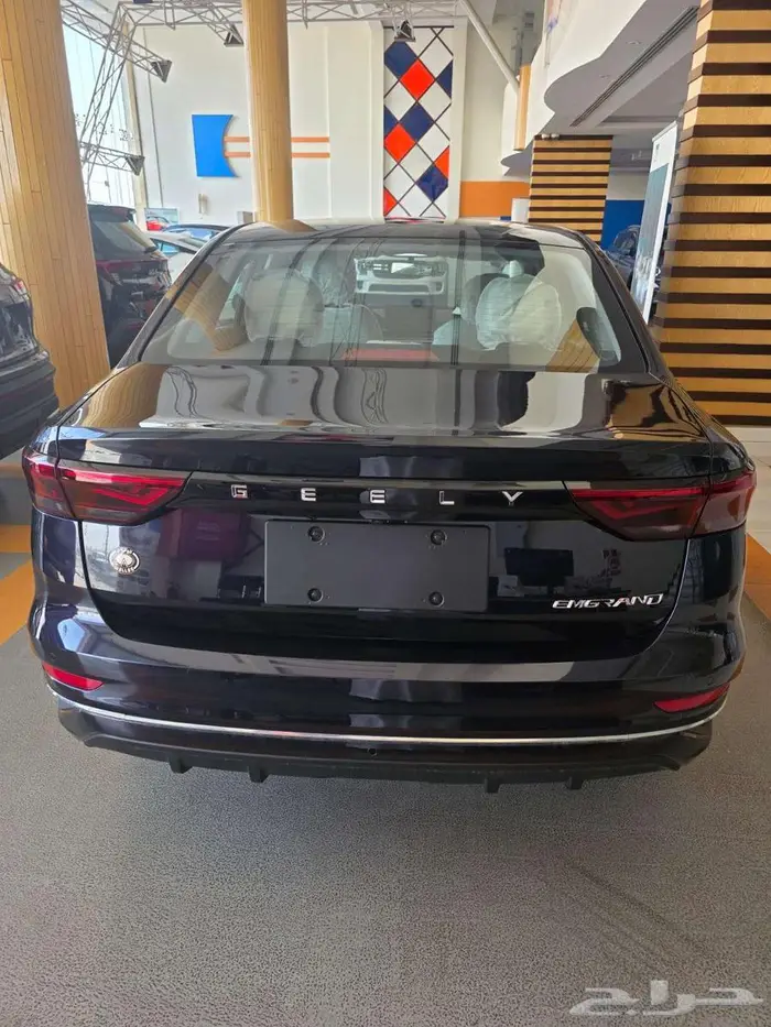 جيلي ام جراند 2025 10