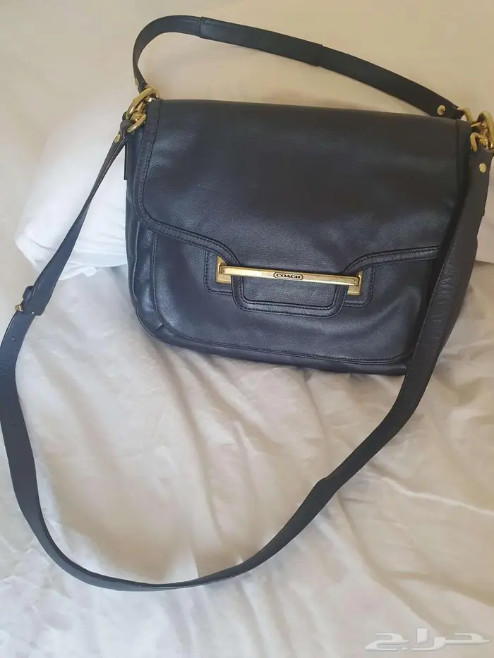 شنطة من كوتش أصلية بحالة ممتازة 0