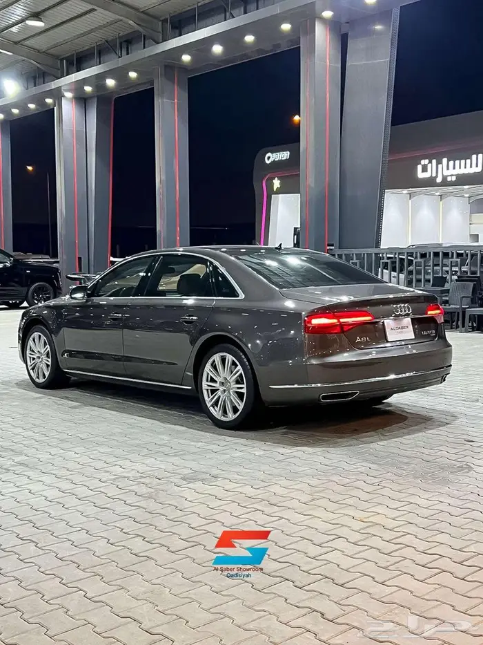 اودي A8 5