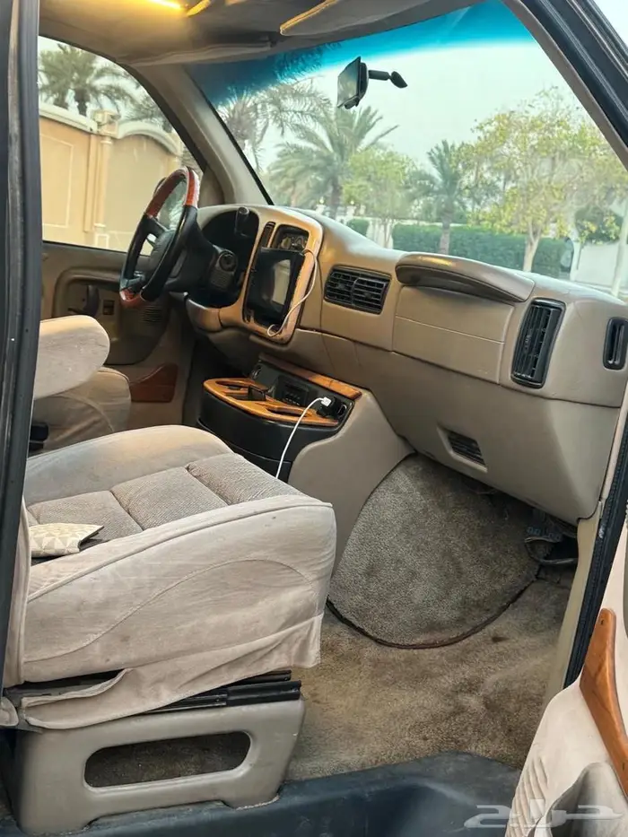 للبيع جي ام سي سافانا 98 اصدار خاص 10