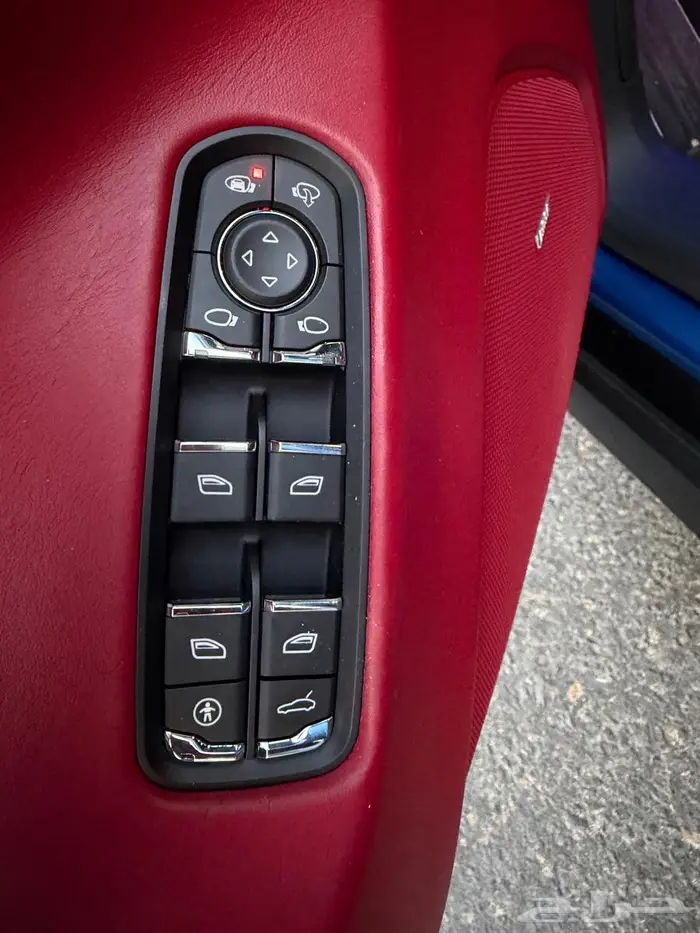 بورش GTS مميزه نظيفة جدا ومعدله موديل 2022 13