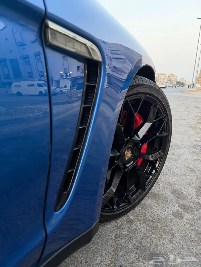 بورش GTS مميزه نظيفة جدا ومعدله موديل 2022 5