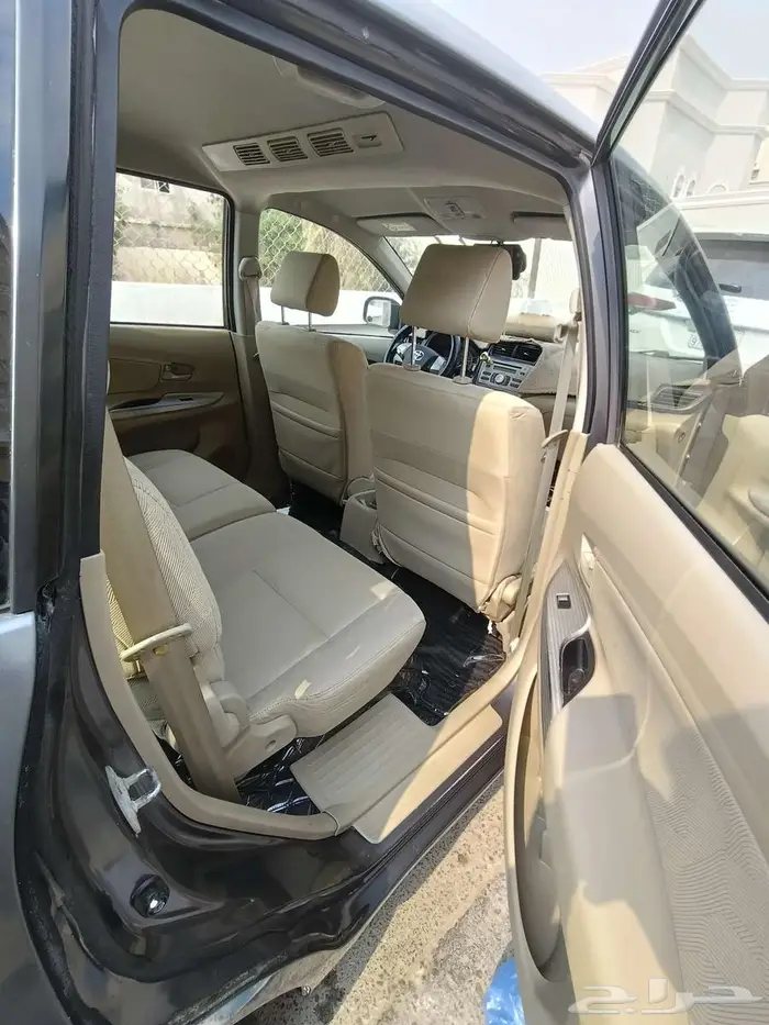 2015 Toyota Avanza Automatic  144800 KM 30 SAR 4