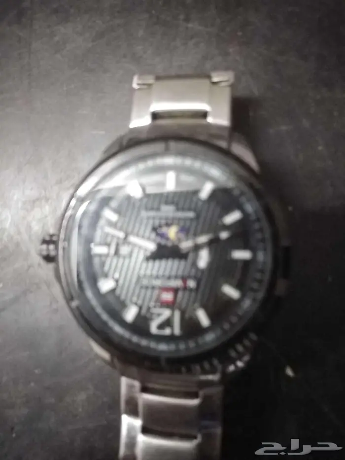 سعات اصليه للبيع محتاجه بطاريه فقط 1