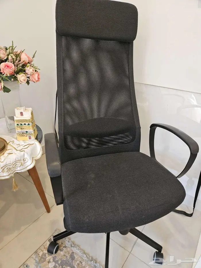 مكتب صغير مع الكرسي 2