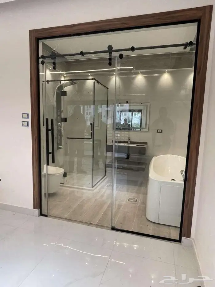 زجاج سكريت زجاج مكاتب تفصيل مكاتب زجاج درابزين زجاج شاور 5