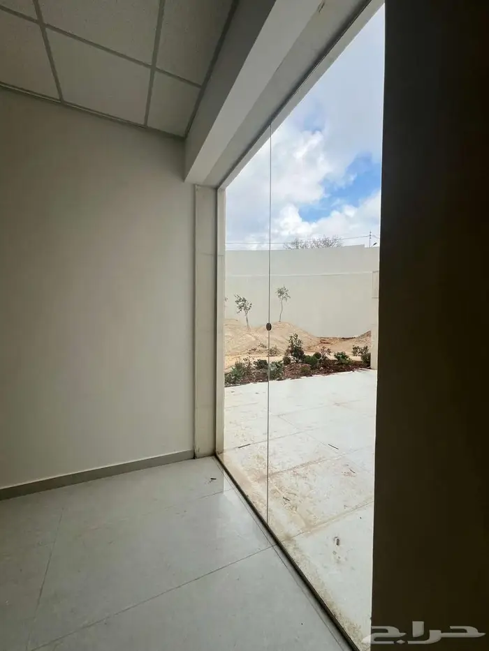 زجاج سكريت زجاج مكاتب تفصيل مكاتب زجاج درابزين زجاج شاور 9