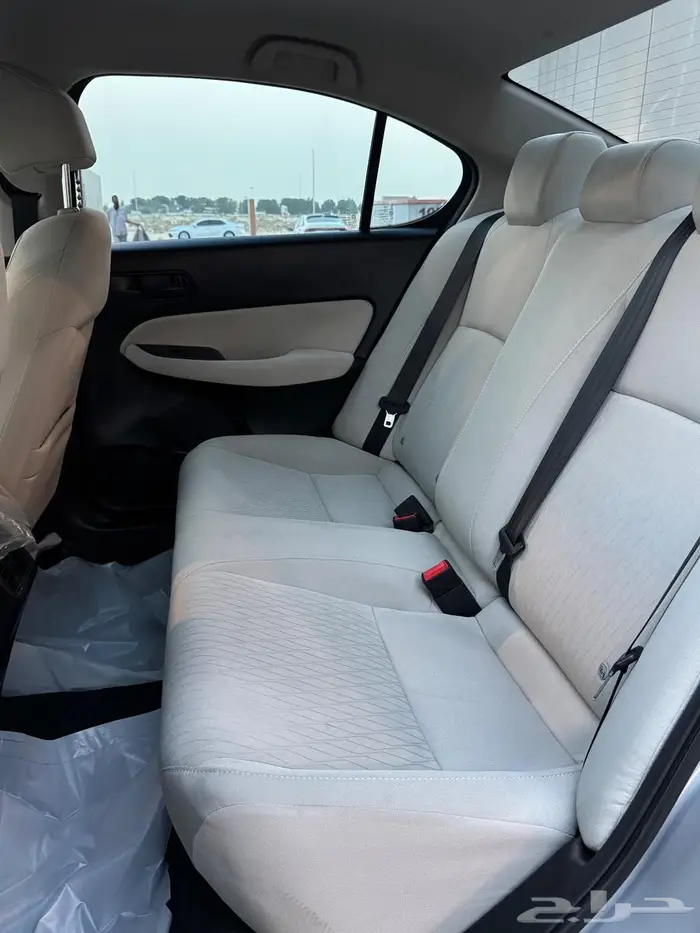 هوندا سيتي الموديل 2024 شبه اصفار 10