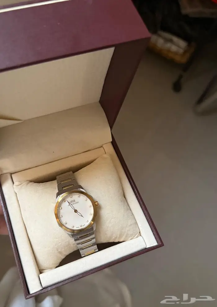 للبيع ساعة جينوفسكي سويسرية من الدهام 0